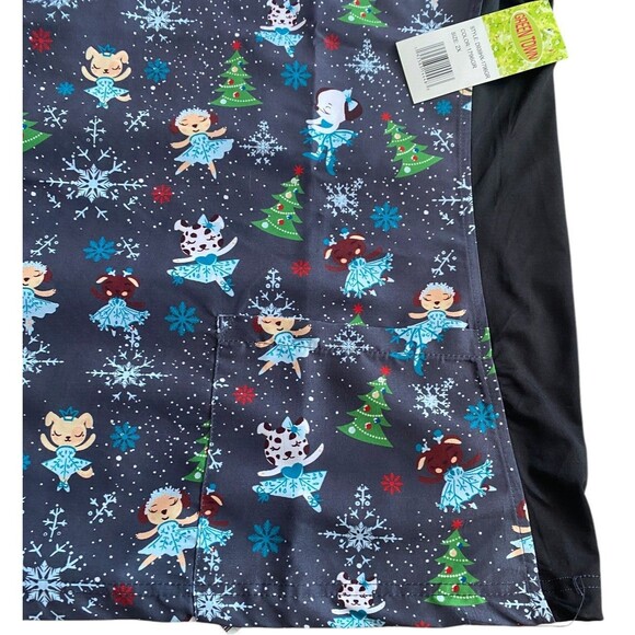 Green Town Christmas Scrub Top - 2X - Gray w/ Christmas Trees & Ballerinas - Picture 5 of 5